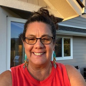 Meet your Posher, Brenda